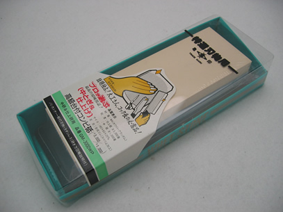 亀印 特選刃物用 高級台付コンビ砥石 セミプロ用 #1000/#320 GM=1000WP