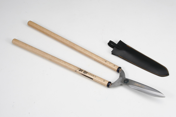 左藤蔵 本職用刈込鋏 180mm 門型 白樫尺七寸柄 青紙2号